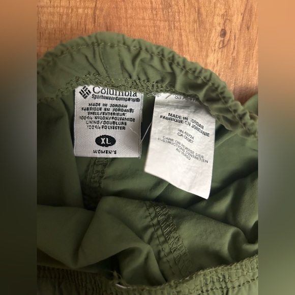 Columbia Shorts - Picture 5 of 8